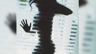 La famosa actriz que a los 50 años da que hablar con un desnudo infartante