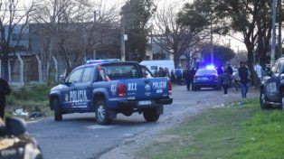 Para la prensa fue difícil acceder al taller donde ocurrió el crimen.