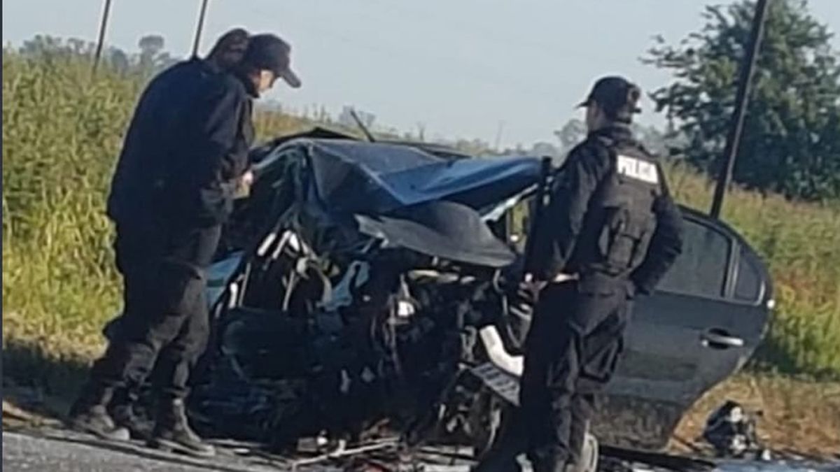 Choque y vuelco de un colectivo con un auto tuvo cuatro heridos