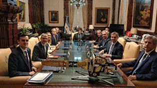 Reunión entre Milei y el equipo económico junto con la comitiva estadounidense encabezada por el Secretario del Tesoro, Scott Bessent.