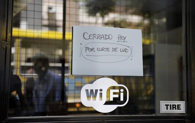 Cortes de luz en verano: la EPE informará por WhatsApp los tiempos de reposición del servicio