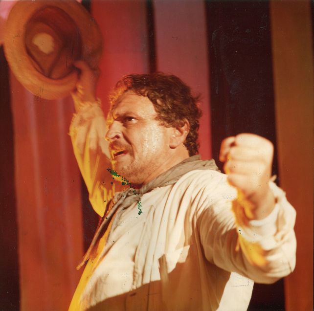 El personaje de del actor Emilio Lenski es un homenaje a los hacheros del monte chaqueño.