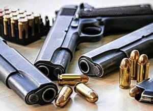 Mercado ilegal de armas en Santa Fe: condenaron a un hombre que compraba pistolas legalmente para revenderlas fuera del circuito autorizado