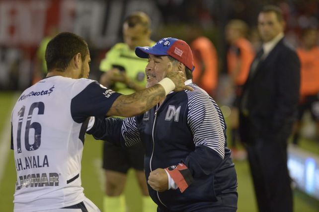 Maradona: Quiero sentir en la piel lo que es dirigir a Newells