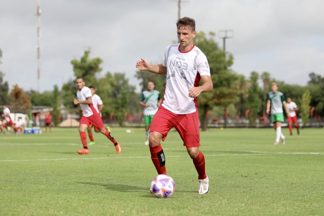 Genaro Rossi jugó desde el inicio el amistoso de Newell