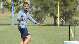Técnico canalla. Diego Cocca buscará ante Aldosivi cambiarle la cara al equipo tras las flojas actuaciones en la Superliga y la Copa.