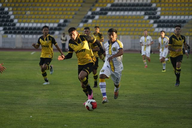 Central perdió 2 a 1 ante Coquimbo que se quedó con el triangular que organizó en Chile