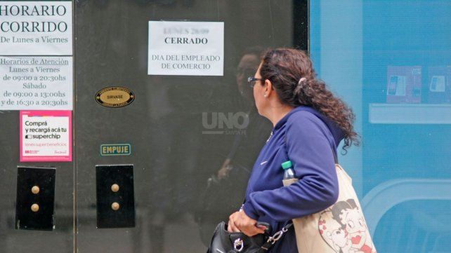 Este lunes es feriado por el día del empleado de comercio: cómo se trabajará en la ciudad