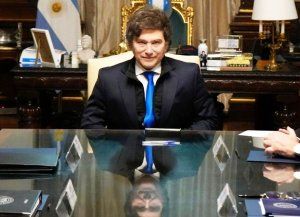 Revés para los gobernadores: Milei vetó la ley de reparto de ATN