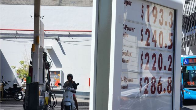 Shell aumentó sus combustibles un 4% desde este miércoles.