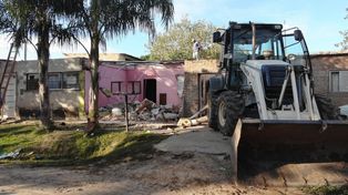 Derribaron un búnker de venta de drogas en el barrio La Orilla de ESperanza