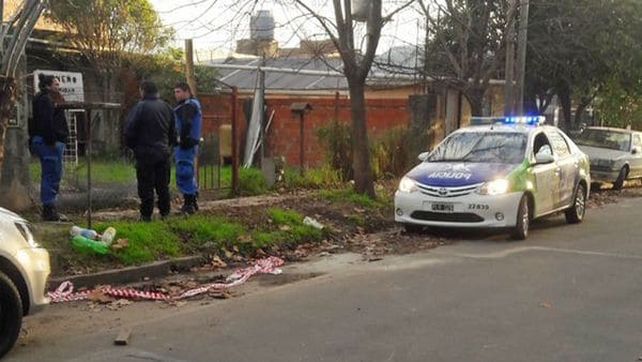 Un hombre fue a reclamar que le devolvieran el perro y le dispararon en la cabeza