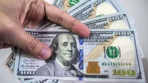 El dólar blue bajó $40 con la Ley Bases y el Paquete Fiscal