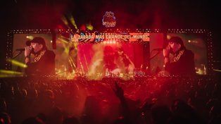 Un Poco de Ruido llevó su fiesta de la cumbia a un Estadio Vélez agotado