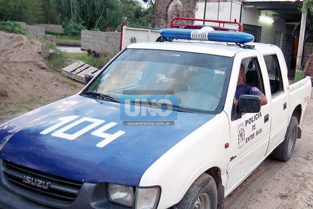 Asalto y disparos a un remisero