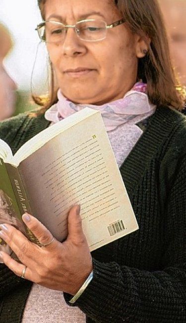 Encanto de cuentos: una propuesta para adultos mayores