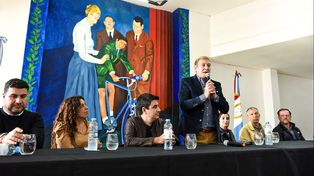 Guillermo Cornaglia deberá hacer equilibrio entre los diferentes espacios del peronismo santafesino, donde anidan diferentes visiones sobre cómo posicionarse frente al gobierno de Milei.&nbsp;