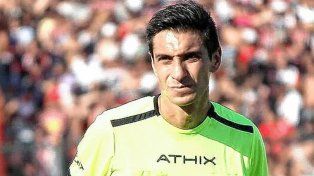 Colón y For Ever frente a un árbitro que les trae buenos recuerdos