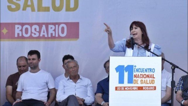 Desde Rosario, Cristina Kirchner desafió a Milei: Ya que sos tan guapo, desregulá los medicamentos