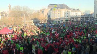 Bélgica quiere reformar el sistema de pensiones y miles protestaron en las calles
