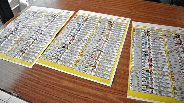 Varios precandidatos no cumplieron con los estánderes que exige el tribunal electoral en cuanto a las fotos para las boletas únicas. 