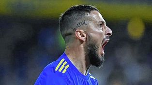 Benedetto ante un marca histórica en Boca