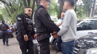 Trabajadores informales, jóvenes y personas en situación de calle son los más afectados por las demoras policiales en averiguación de identidad.