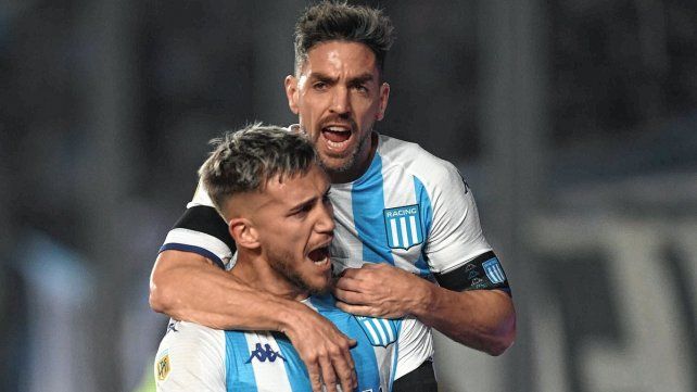 Racing logró volver al triunfo ante Vélez.