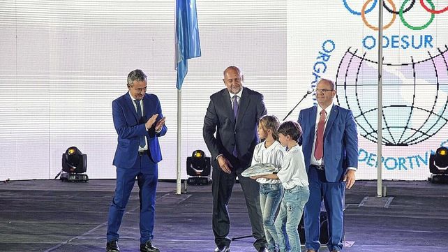 El gobernador Omar Perotti; el intendente Javkin; y el presidente de la Odesur