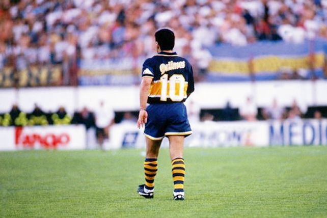 Se cumplen 16 años del último partido oficial de Diego Armando Maradona
