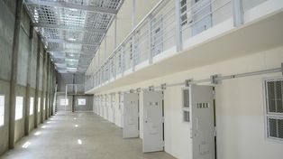 Call center delictivo: imputan a dos presos por unas 200 extorsiones y estafas telefónicas en un mes