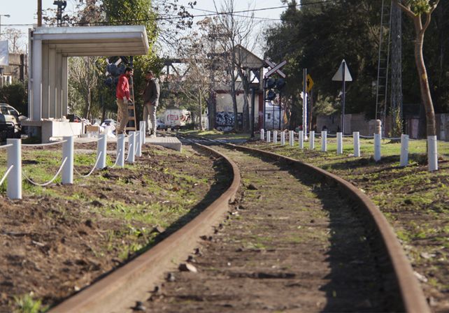 Tren urbano: se ultiman detalles en apeaderos