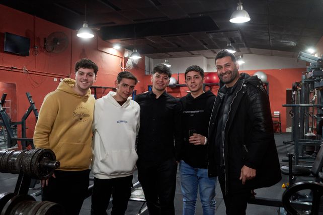 Facundo Falaschi, Gabriel Diprofio, Nacho Redolfi,  Nicolás Álvarez y Gonzalo Barniquel   