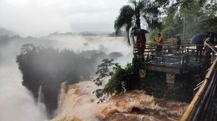 El Parque Nacional Iguazú es el más visitado del país y este año podría superar su récord histórico de 1.635.000 visitantes