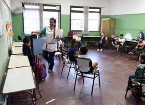 Trece provincias retornaron este lunes a las clases presenciales tras el parate por la pandemia