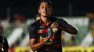 Los hinchas de Newells lo querían en el equipo, pero ya dijo que no jugará en el Parque