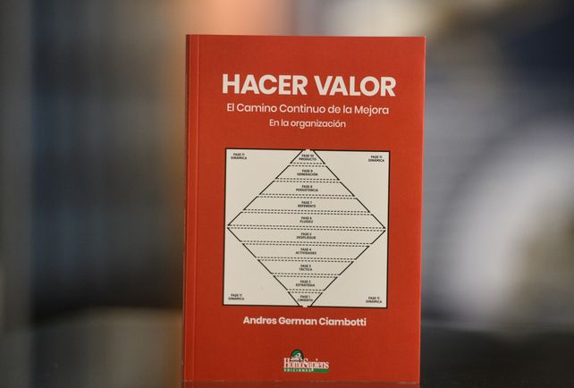 El libro Hacer Valor, se presentó el jueves pasado en la sede de la Federación Gremial del Comercio y la Industria de Rosario.