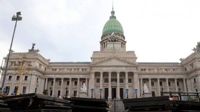 Senado: oficialismo no reúne votos y aplaza el tratamiento de la reforma de la ley de tierras.
