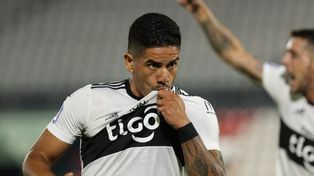 Sostoa recordó que los inicios en el fútbol de salón potenciaron las virtudes futbolísticas de Recalde.