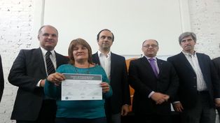 La provincia entregó 100 mil pesos en microcréditos a emprendedores sociales de Santa Fe