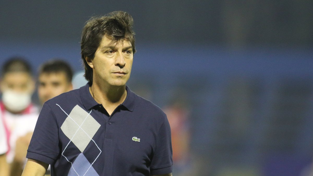 Daniel Garnero dejará de ser DT de Olimpia de Paraguay