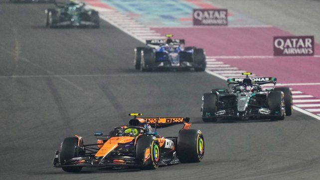 Lando Norris adelantó a Kimi Antonelli en la última vuelta del GP de Qatar de la Fórmula 1.