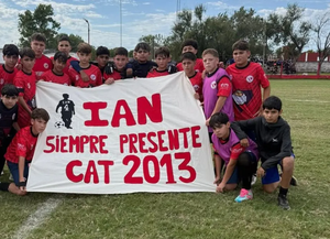 Ian Cabrera, siempre presente: el homenaje de su club al chico asesinado en la escuela de San Cristóbal