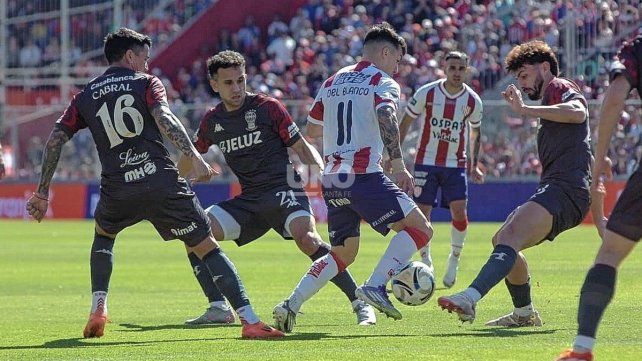 El minuto a minuto del partido entre Unión y Huracán El minuto a minuto del partido entre Unión y Huracán