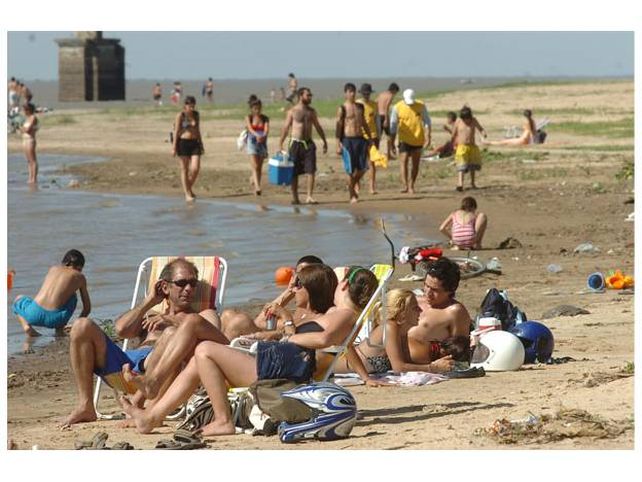 La máxima prevista para hoy es de 33 grados y para mañana se anuncian tormentas