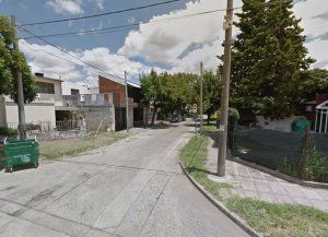 Robo de terror en Fisherton: se despertaron con cuatro ladrones adentro de su casa
