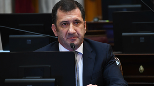 Edgardo Kueider continúa detenido en Paraguay.