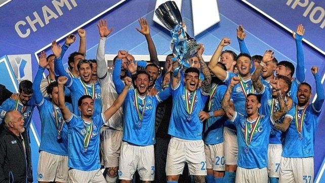 Napoli venció a Bologna y se quedó con la Supercopa de Italia
