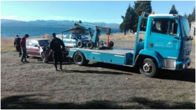 Una pareja violó la cuarentena para tener sexo en el auto y fue detenida
