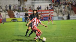 Atlético Paraná está al borde del descenso